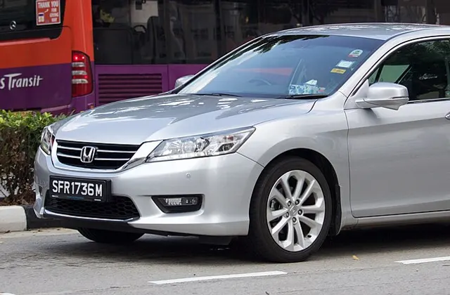 ภาพ: EurovisionNim · CC BY-SA 4.0 · Wikimedia Commons Honda Accord CR G9 (2013–2018)