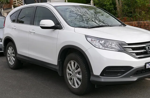 ภาพ: OSX · Public domain · Wikimedia Commons Honda CR-V G4 RM (2013–2016)