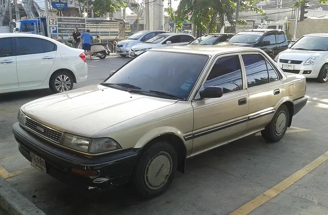 Toyota Corolla AE90 โดเรม่อน (1988–1992)